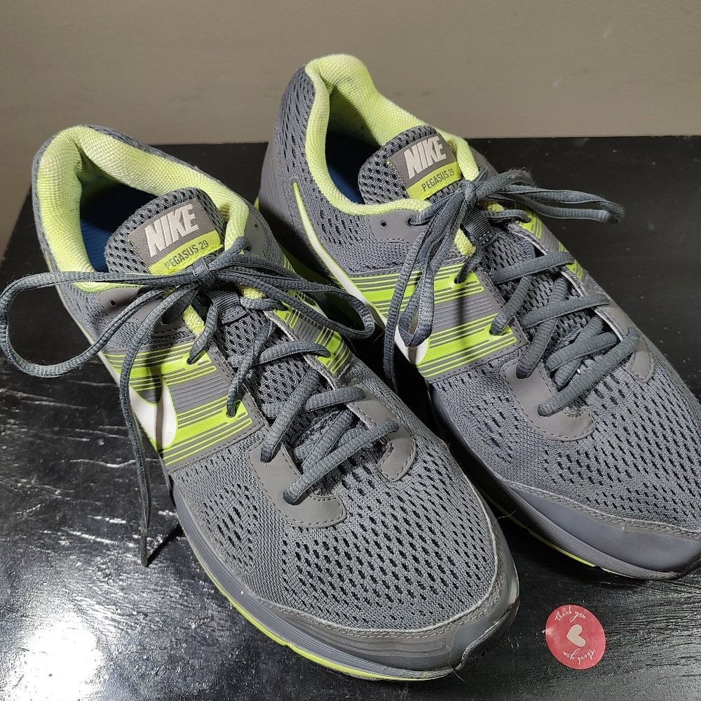 Nike Pegasus 29Men's Gray + Green Running Shoes